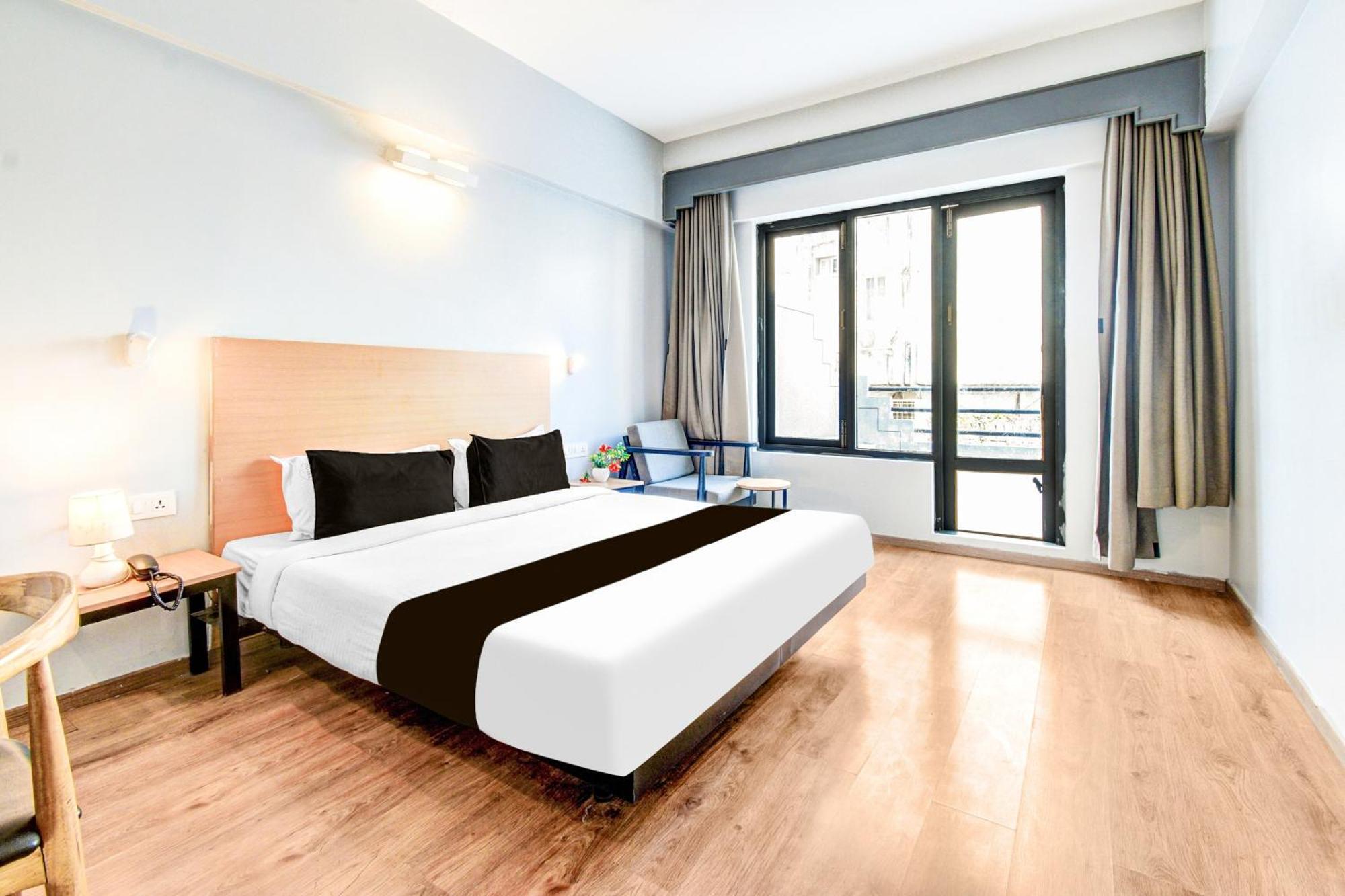 Hotel Super Townhouse Lakdikapul Hyderabad Esterno foto