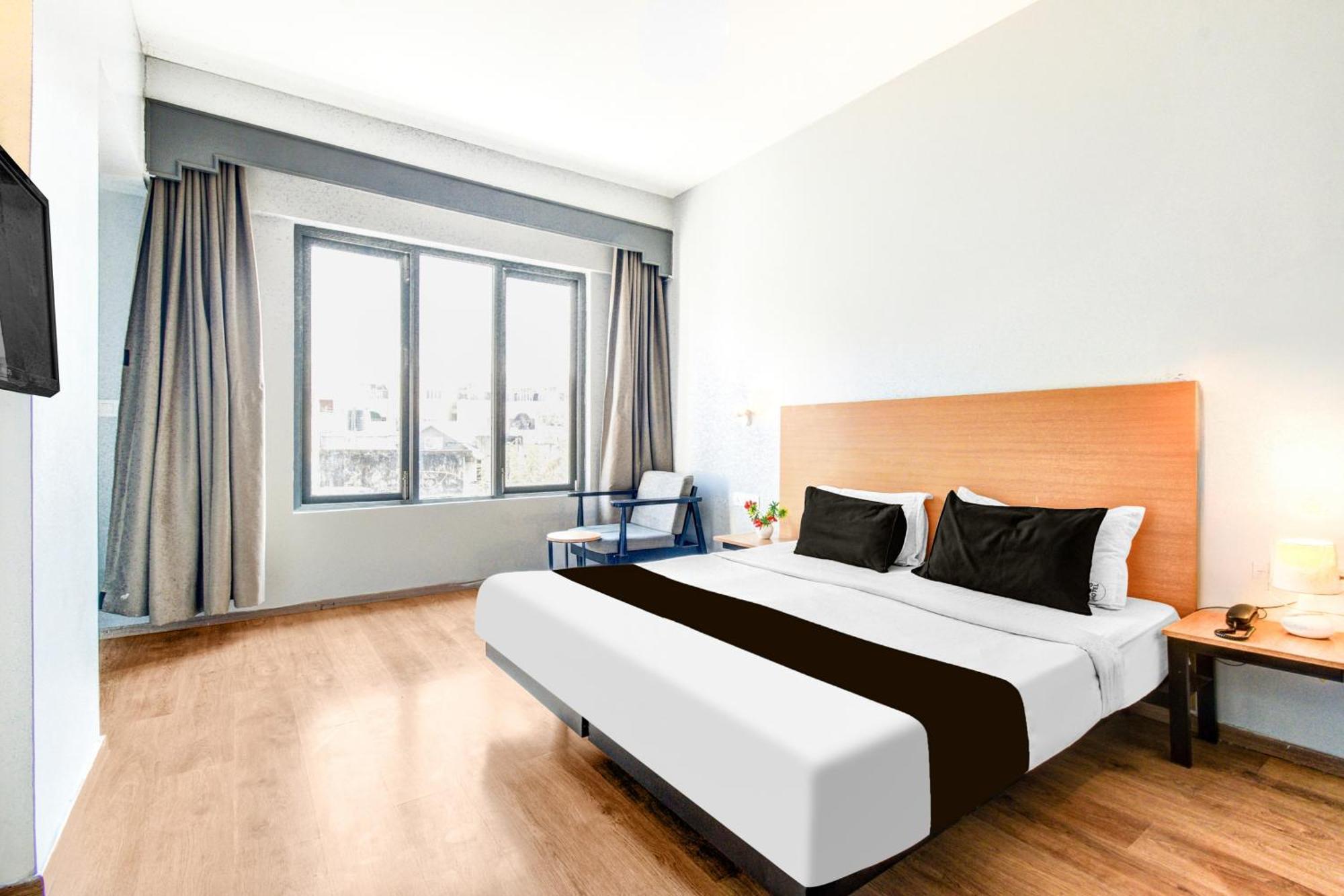 Hotel Super Townhouse Lakdikapul Hyderabad Esterno foto